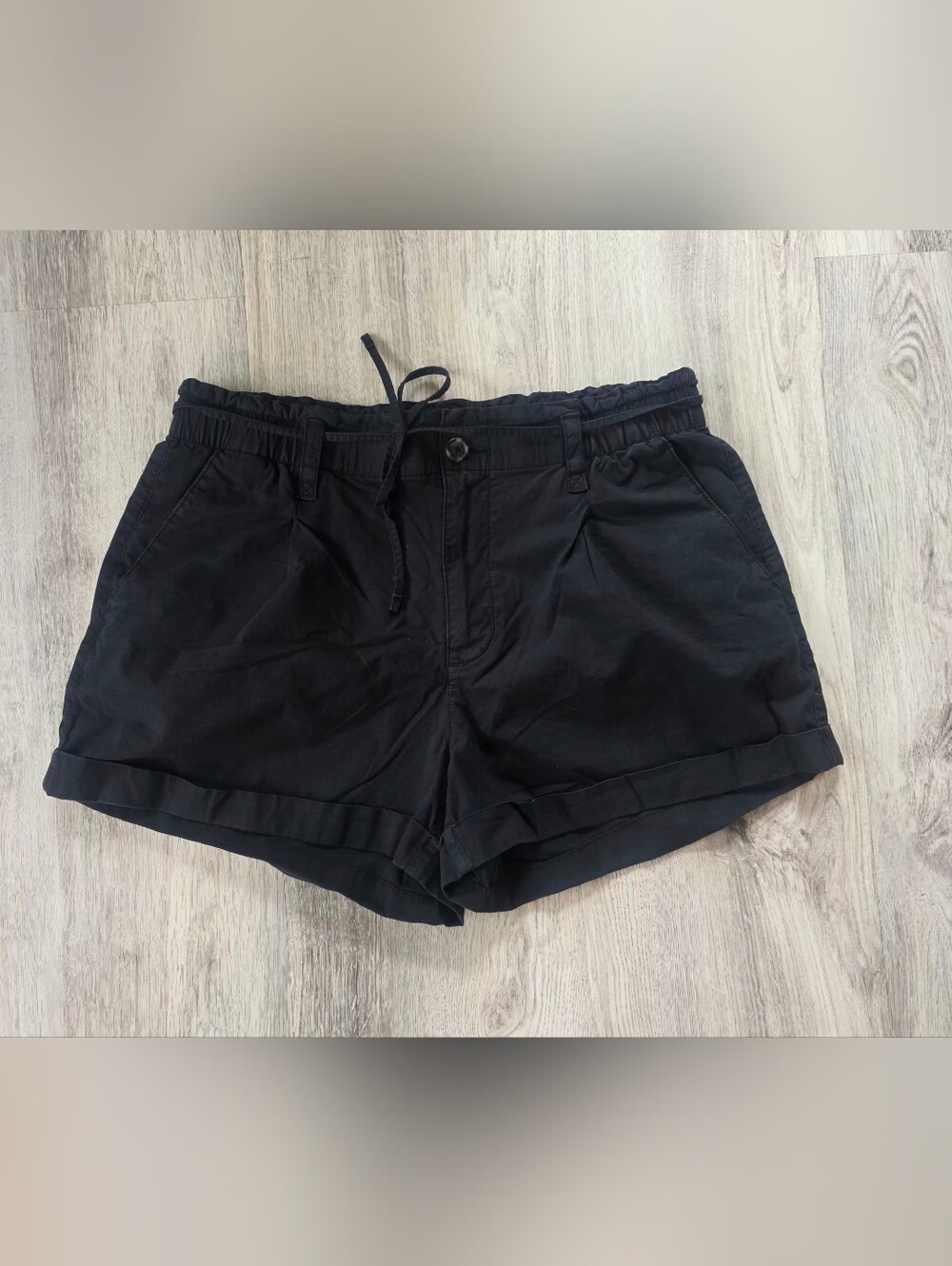 American eagle size 4 black elastic waist